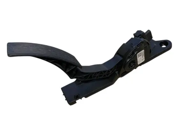 Mercedes-Benz ML W166 Accelerator throttle pedal A1663000004
