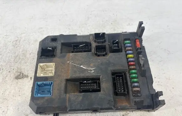 Citroen C4 II Picasso Comfort/convenience module 22661F01 PRT0676001 9666952080