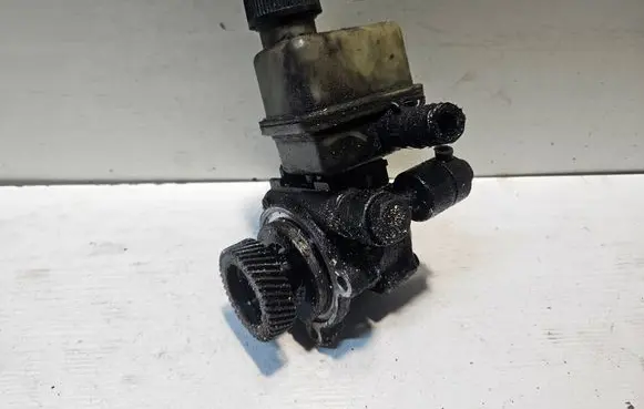 Mazda 6 Power steering pump 3X24203E