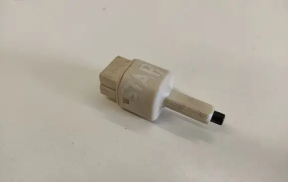 Toyota Corolla Verso AR10 Brake pedal sensor switch