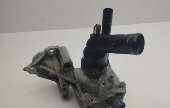 Toyota RAV 4 (XA50) Water pump 0810105880101