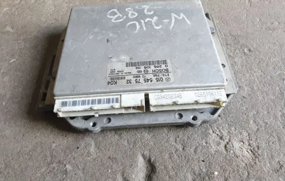 Mercedes-Benz E W210 Carburetor control unit/module 0155457532 0265106112