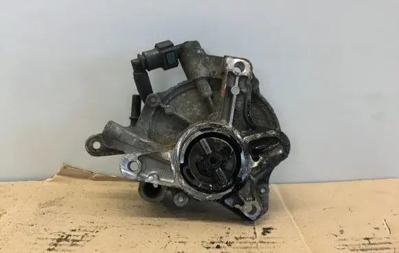 Peugeot 508 Vacuum pump 9673836180