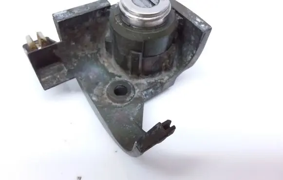Peugeot 406 Front door lock (next to the handle) 14644D
