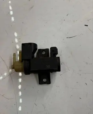 Renault Master III Turbo solenoid valve 8200790180