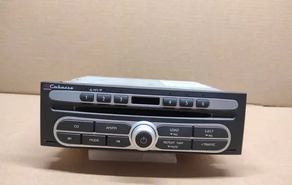 Renault Espace IV Radio/CD/DVD/GPS head unit 8200411128 PN2806WA
