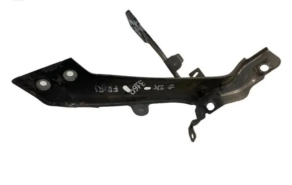 Renault Megane IV Fender mounting bracket 631406423R