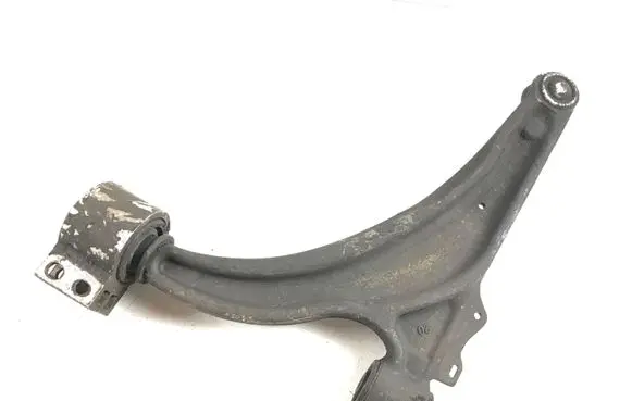 Opel Astra J Front lower control arm/wishbone 13334021 027038168012