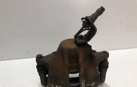 Volkswagen PASSAT B5 Front brake caliper