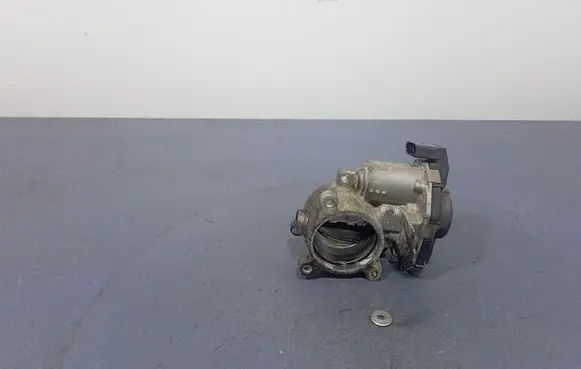 Skoda Octavia 985 Throttle body valve 05L128063A