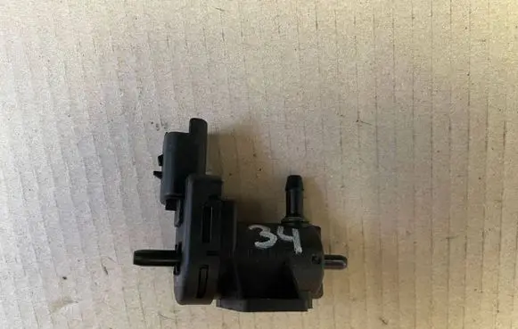 Ford Kuga II Turbo solenoid valve 9665558580
