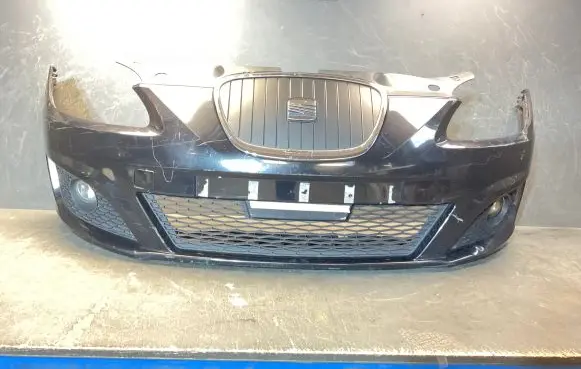 Seat Leon (1P) Front bumper 1P0807221M 1P0853654D 1P0853667C