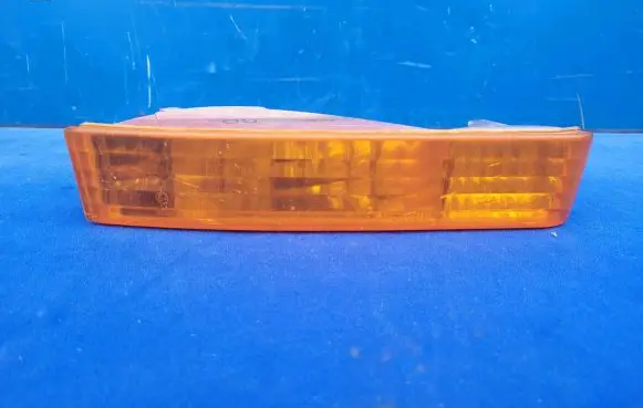 Honda Prelude Front indicator light 0454028 STANLEY