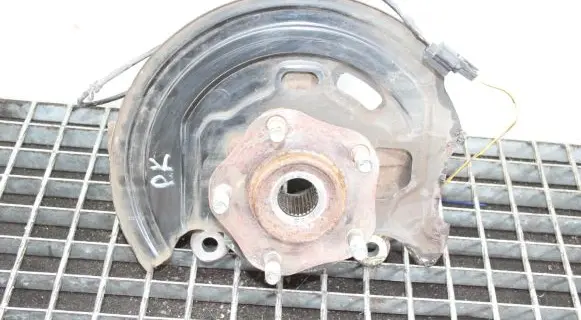 Nissan NV200 Front wheel hub 400151KK0H