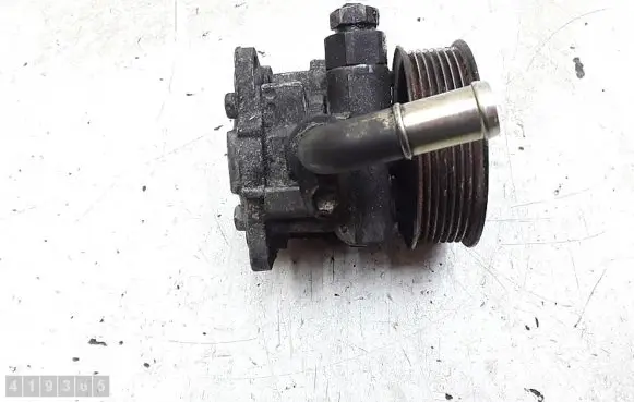 Jeep Cherokee Power steering pump 52090454aa