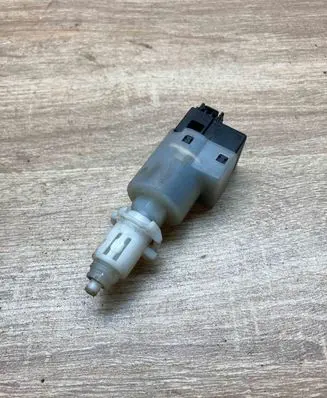 Mitsubishi Colt Brake pedal sensor switch TRW2867 B365