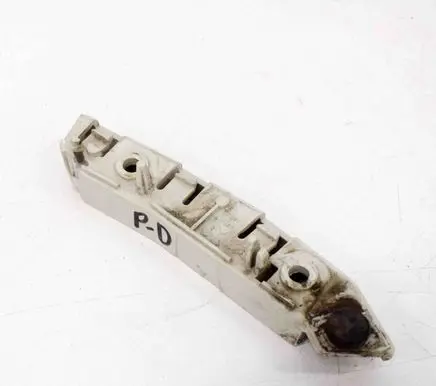 Ford Focus Front bumper mounting bracket BM5117D958A