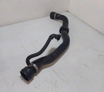 BMW X3 E83 Engine coolant pipe/hose