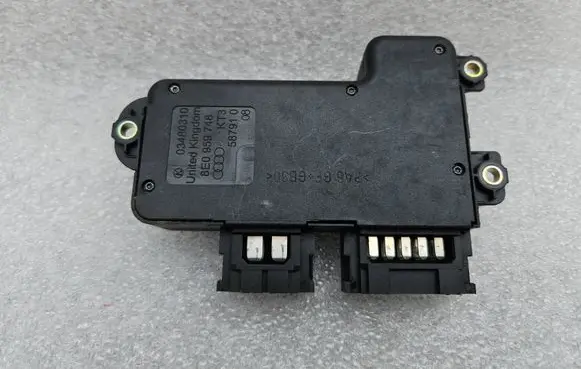 Audi A4 S4 B7 8E 8H Seat control switch 8E0959748