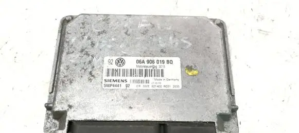 Volkswagen Golf IV Engine control unit/module 06A906019BQ 5WP4441