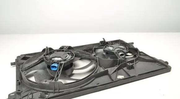Opel Vivaro Electric radiator cooling fan 214816680R