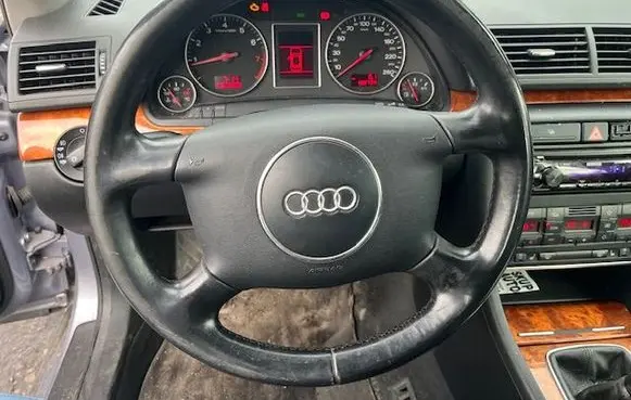 Audi A4 S4 B6 8E 8H Steering wheel 