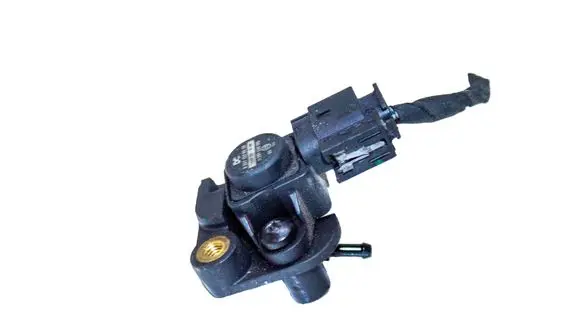 Mercedes-Benz E W212 Air pressure sensor A6511530041 0071530028 0261230196