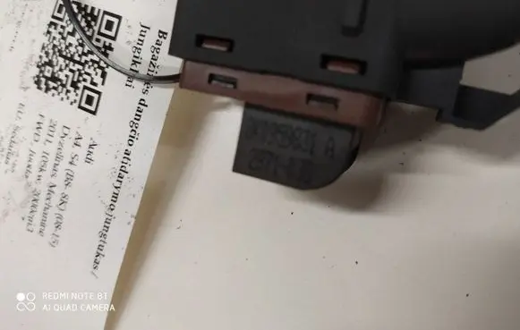 Audi A4 S4 B8 8K Tailgate opening switch 8K0959831A