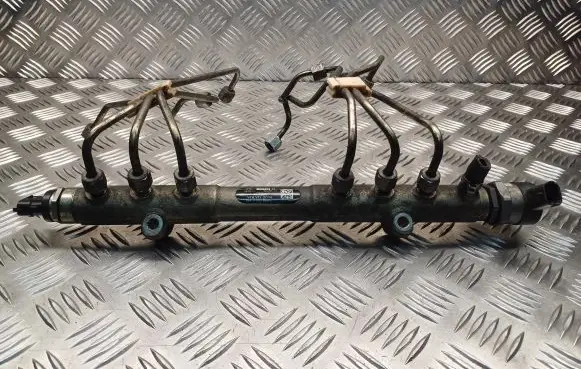 Volvo XC90 Fuel main line pipe 30757146 0445215023 30750409