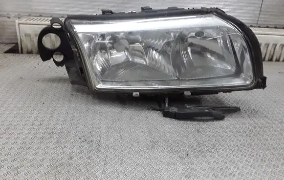 Volvo S80 Headlight/headlamp 8678547