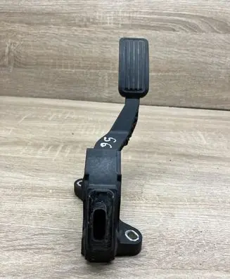 Toyota Yaris Accelerator throttle pedal 781100D011 02150698788