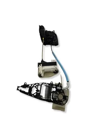 BMW X6 F16 Front door lock A046465 7281948 18283810