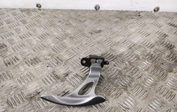 Infiniti Q50 Gear shifter/selector 7618A50