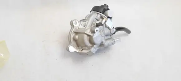 BMW 3 F30 F35 F31 Fuel injection high pressure pump 8511627