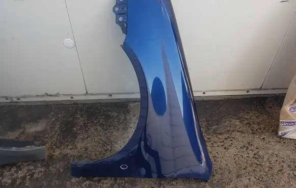 Volkswagen Jetta V Battery tray 1K5880681