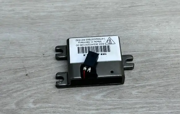 Porsche Cayenne (92A) Panel speaker 7PP035411E 9024000010600