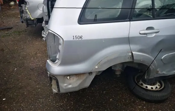 Toyota RAV 4 (XA20) Rear quarter panel 