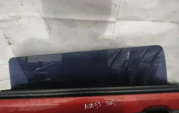 Subaru Forester SG Rear door window glass