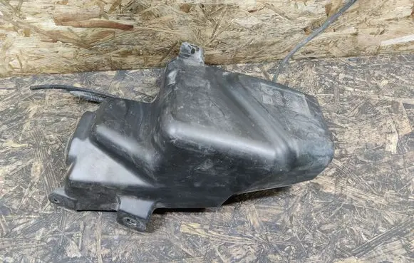 Chevrolet Orlando Windshield washer fluid reservoir/tank 13260590 545195844