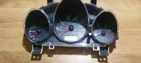 Speedometer (instrument cluster)