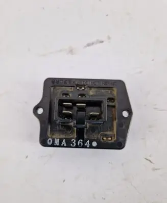 Mitsubishi Pajero Heater blower fan relay 