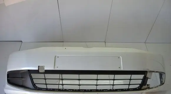 Volkswagen Sharan Front bumper 7N0807221A