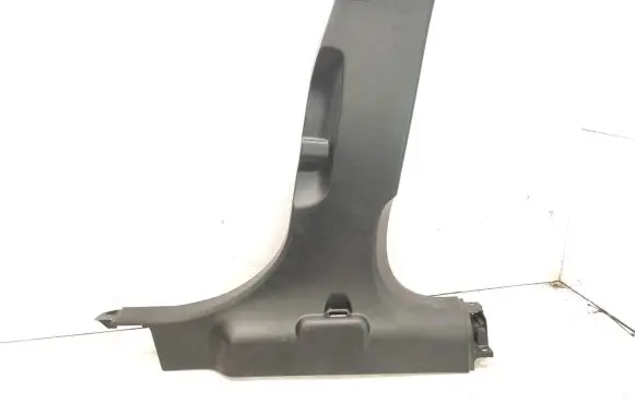 Maserati Ghibli (B) pillar trim (bottom) 670019610 FA00AAM68934 06700204030