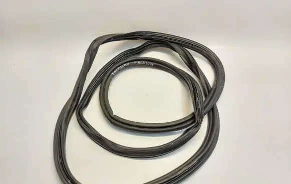 Cupra Tavascan Trunk rubber seal (body) CUPTAV