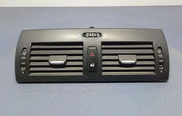 BMW X3 E83 Dashboard side air vent grill/cover trim 3400074