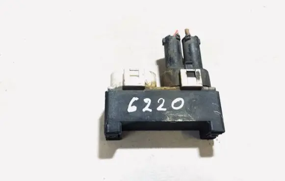 Coolant fan relay