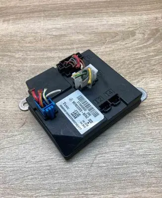 Mercedes-Benz E W211 SAM control unit 2115453532