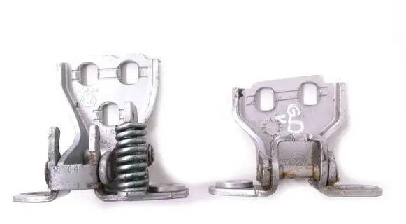 Rear door upper hinge