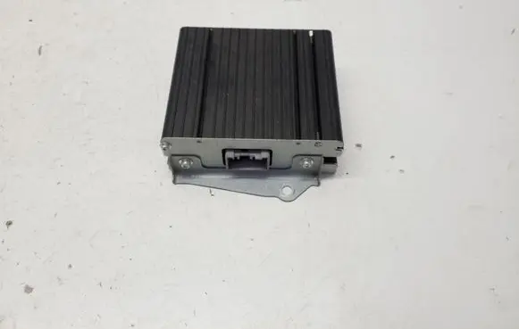 Chrysler Town u0026 Country V Sound amplifier 05026408AB
