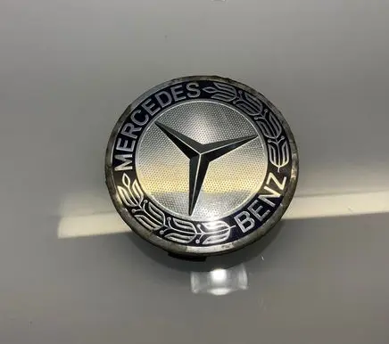 Mercedes-Benz E W211 Original wheel cap A1714000025 1714000025